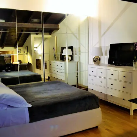아파트 Allegra's House 로마